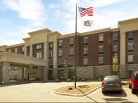 Hampton Inn & Suites Grafton 2*