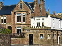 Royal Mackintosh Hotel