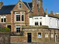 Royal Mackintosh Hotel 3*