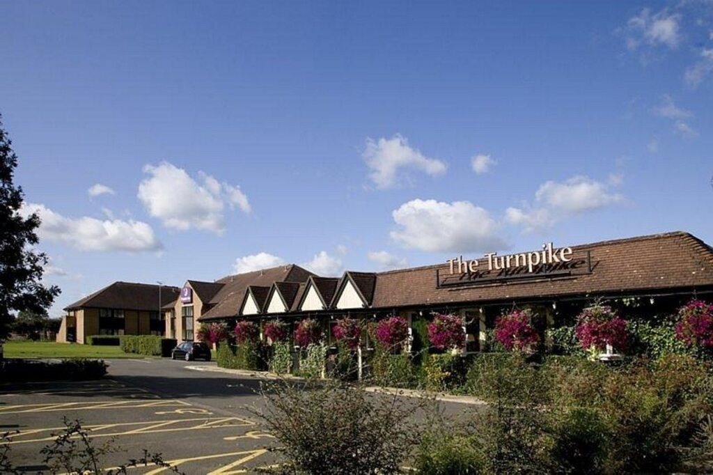 Premier Inn Northampton West (Harpole) 3*