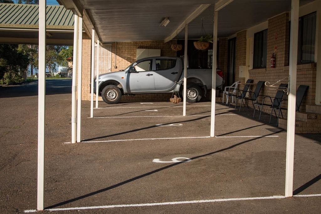 Hatton Vale Motel 3*