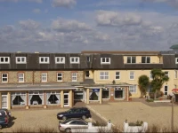 BEST WESTERN Beachcroft Hotel 3*