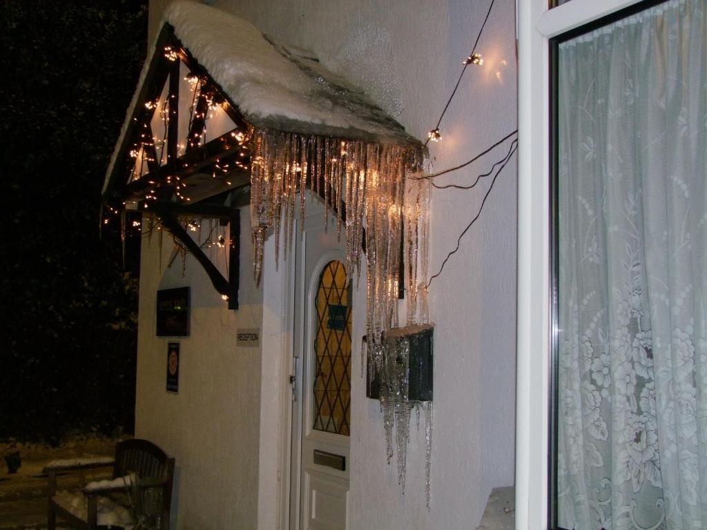 Eden End Guest House 4*