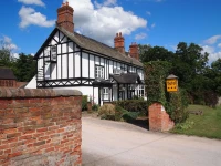 Donington Park Farmhouse Hotel 3*