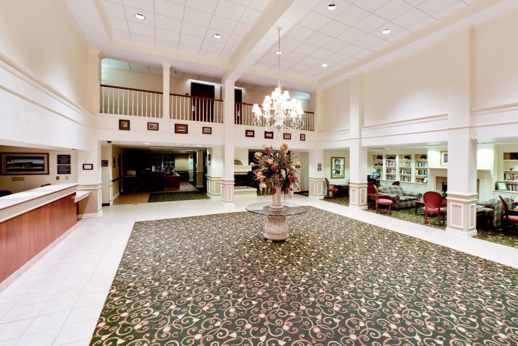 Hawthorn Suites by Wyndham Louisville East 3*