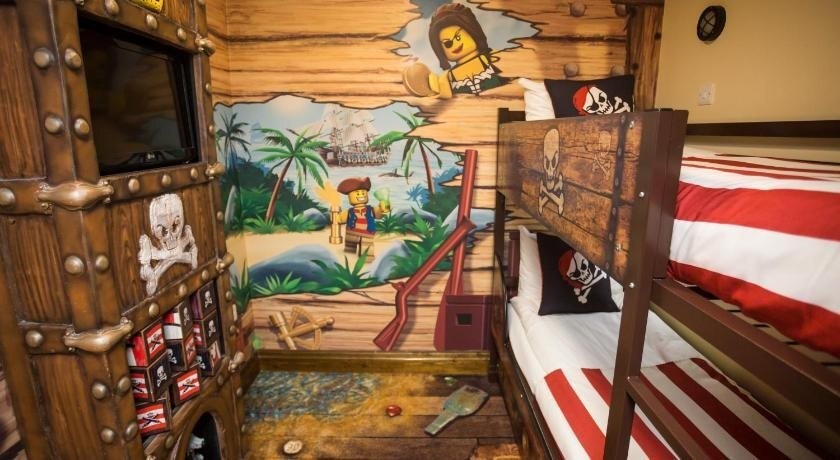 Legoland Windsor Resort Hotel 4*