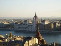 Parlament 4*
