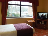 Lakeside Continental Hotel 3*