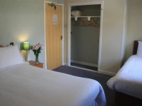 Ben Loyal Hotel 3*