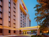 Hampton Inn Louisville Downtown 3*