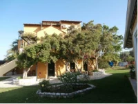 Sandy Beach Villas and Apartments 4*