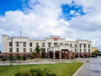 Hampton Inn Victoria 3*