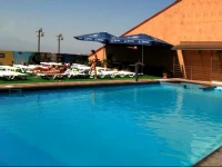 Regineh Hotel 3*