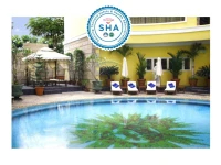 Four Seasons Place 3*