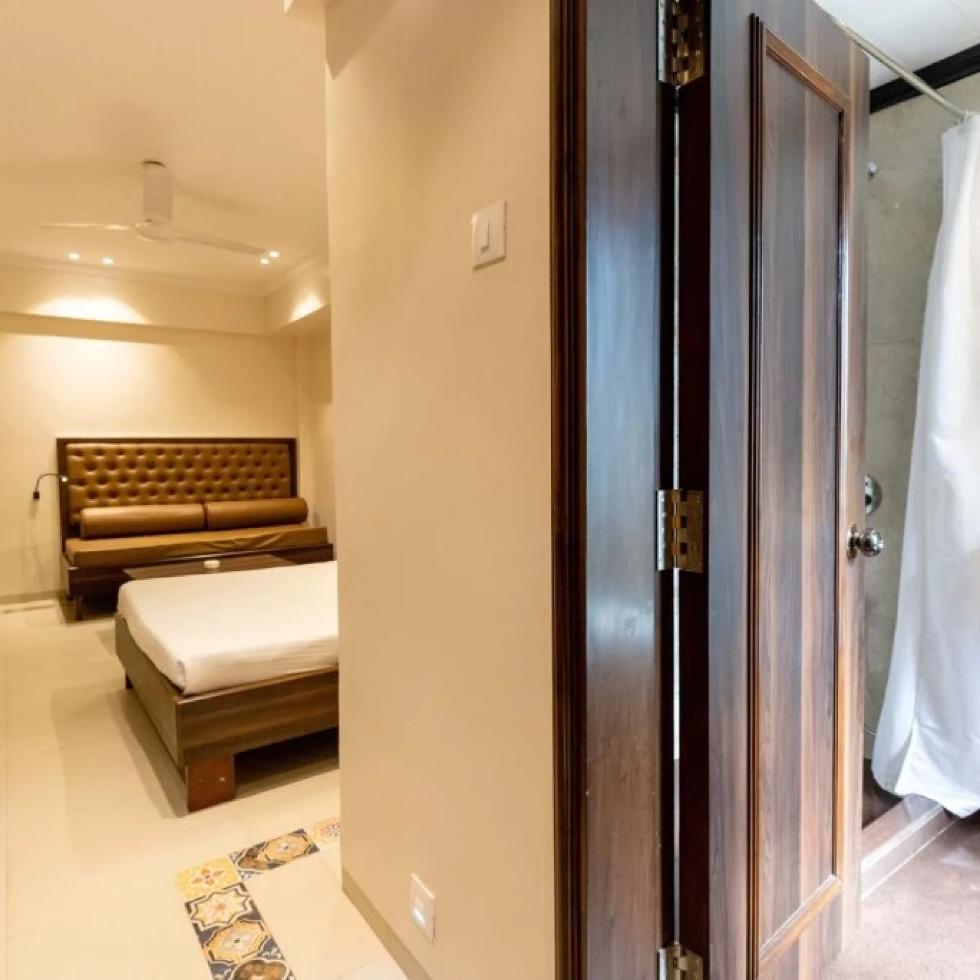 West End Hotel 3*