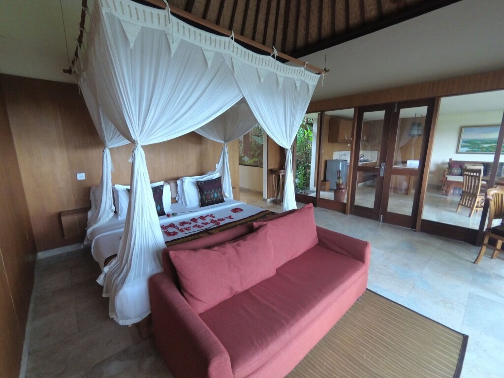 Motama Villa 1*