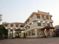 Sengtiane 3*