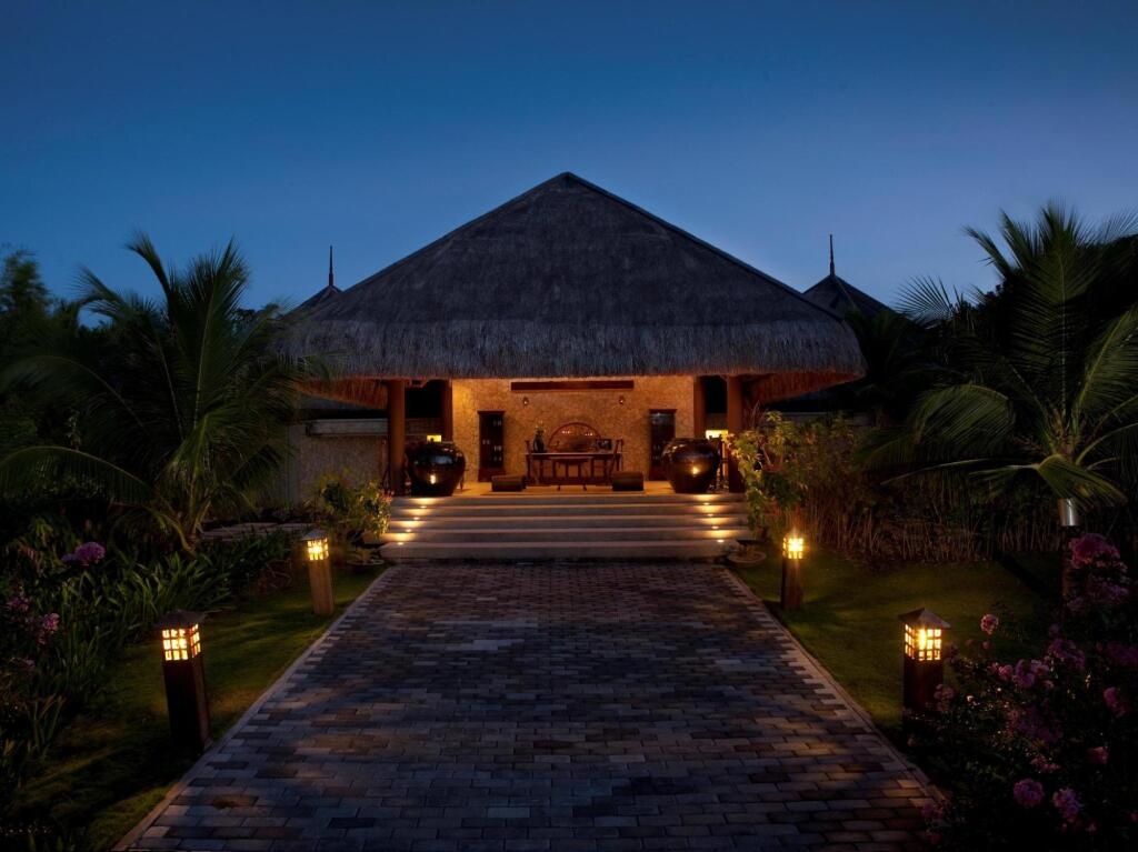 Eskaya Beach Resort And Spa 