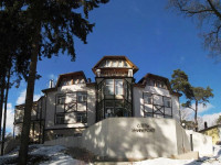 Universal hotel