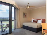 McCracken Country Club 4*