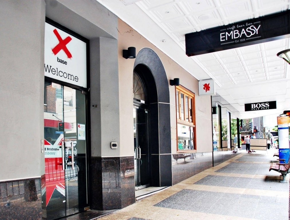 Base Brisbane Embassy 2*