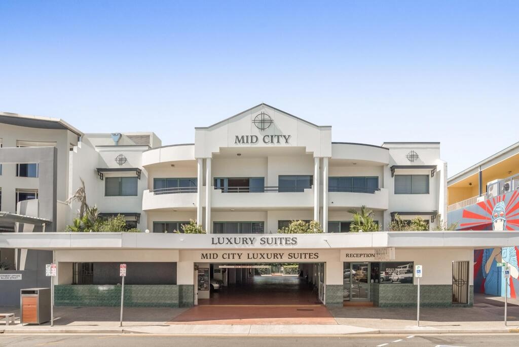 Mid City Luxury Suites 4*
