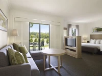 Palmer Coolum Resort 4*
