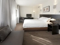 Causeway 353 Hotel 4*
