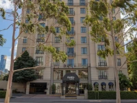 Mantra on Jolimont 4*