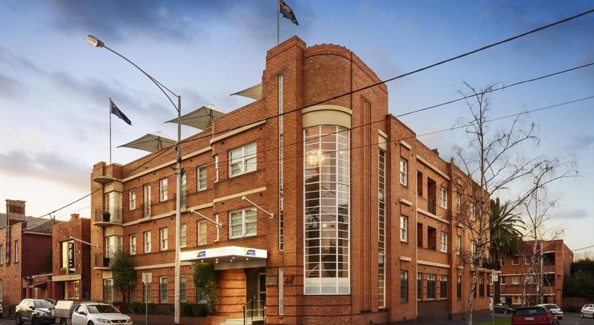 Quest East Melbourne 4*