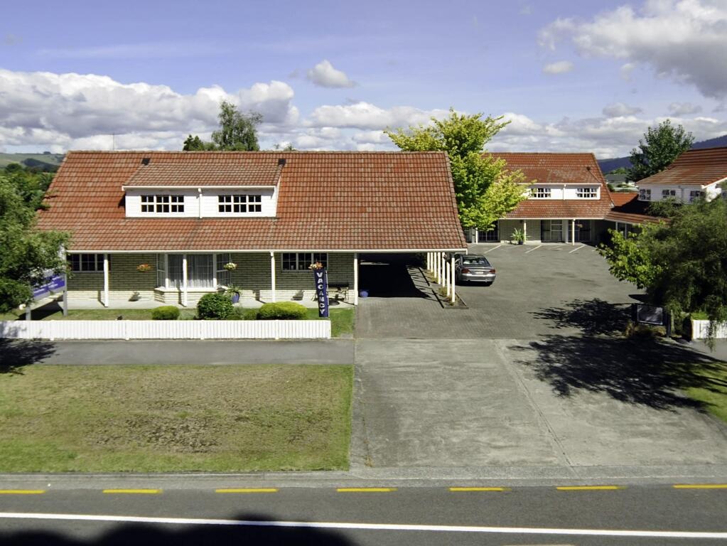 Midway Motel 2*