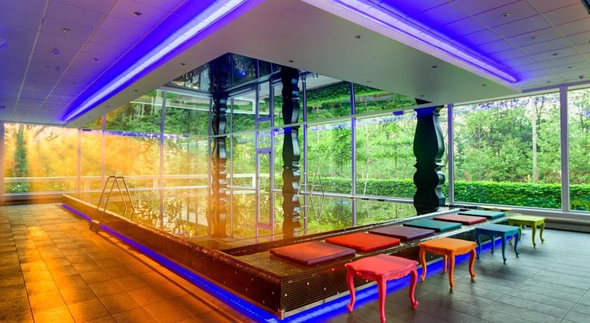 Crowne Plaza Antwerpen 4*