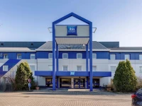 ibis budget Dusseldorf Airport 1*