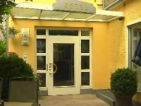 Goldene Uhr 3*