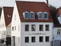 Tandem