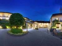 Hotel HerzogsPark 4*