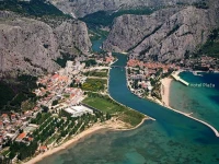 Plaza Hotel Omis 4*