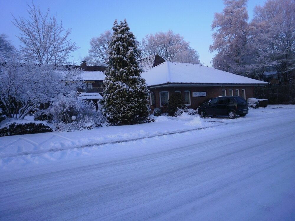 Kristinenhof 3*