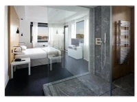 Le Versailles 3*