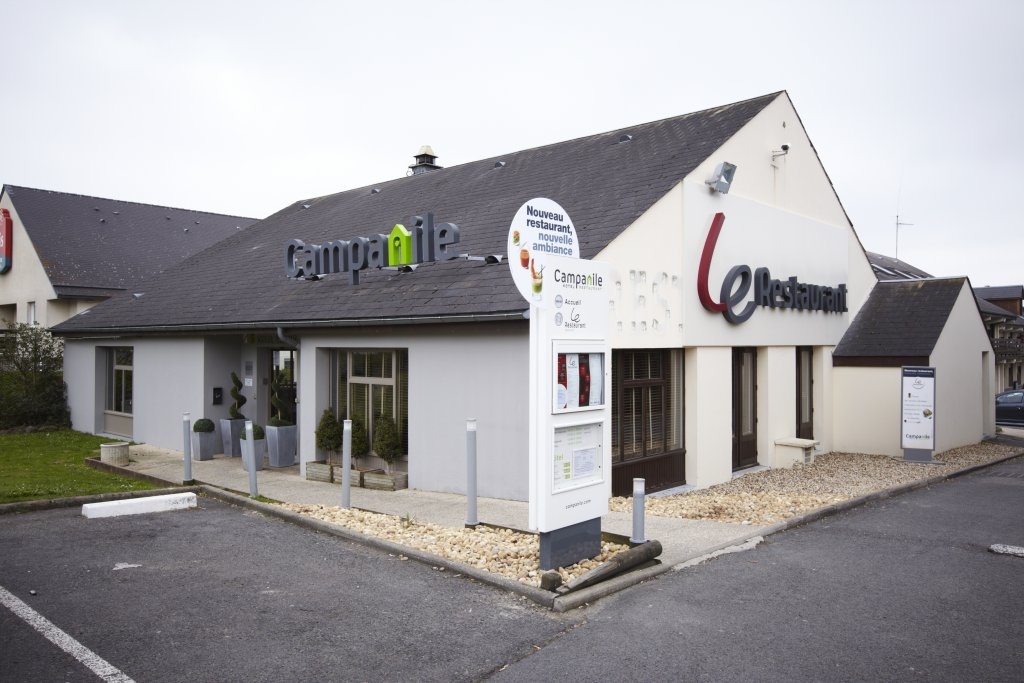 Campanile Senlis 3*