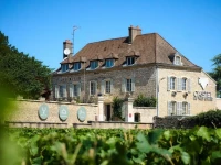 Castel De Tres Girard 4*