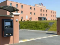 Best Hotel Reims Croix Blandin 2*