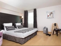 Seven Urban Suites Nantes Centre 4*