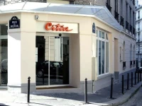 Adagio Access Philippe Auguste  3*