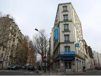 Hipotel Paris Belgrand 2*