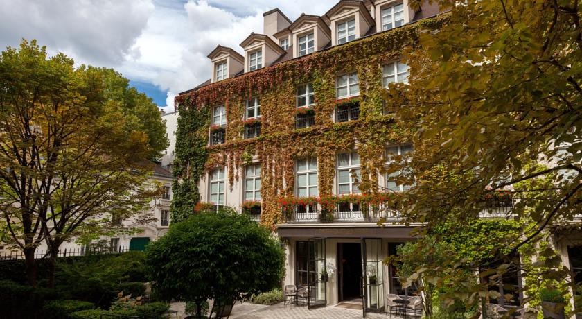Le Pavillon de la Reine 4*