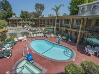 Comfort Inn Santa Cruz 2*