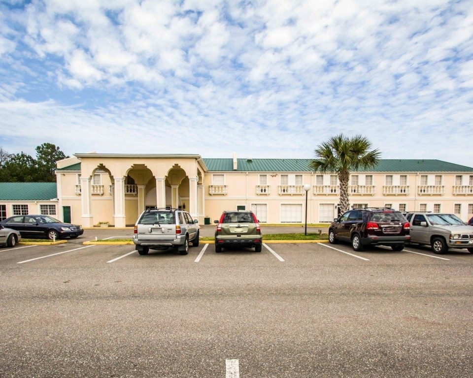 Comfort Suites Panama City Beach 3*