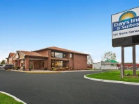 Days Inn Utica 2*