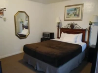 Bay Bridge Motel 2*